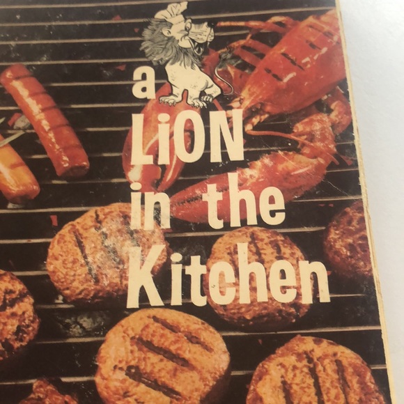 VTG spiral cookbook a Lion in the kitchen - Picture 3 of 7